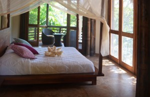 La Selva Amazon Lodge South Land Touring Ecuador suite